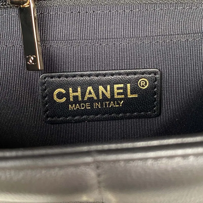 Chanel AS3331 Small Flap 19cm Bag Black Lambskin Gold