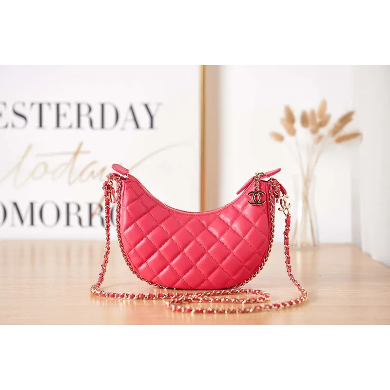 Chanel AS3917 Clutch With Chain Lambskin & Shiny Light Gold Metal Red