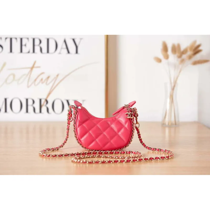 Chanel AP3232 Clutch With Chain Lambskin & Shiny Light Gold Metal Red