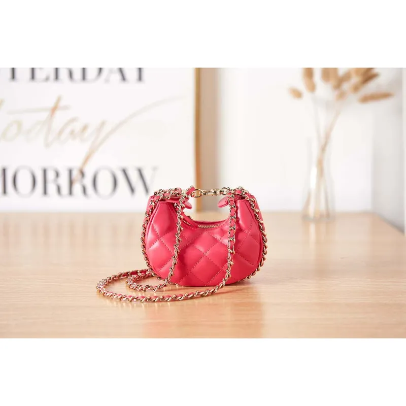 Chanel AP3232 Clutch With Chain Lambskin & Shiny Light Gold Metal Red