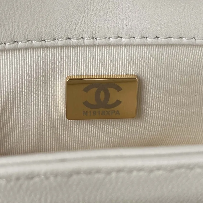 Chanel flap bag Lambskin AS3498 White
