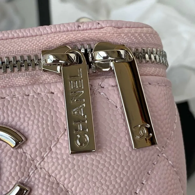 Chanel AP2718 Small Vanity With Chain Calfskin Pink