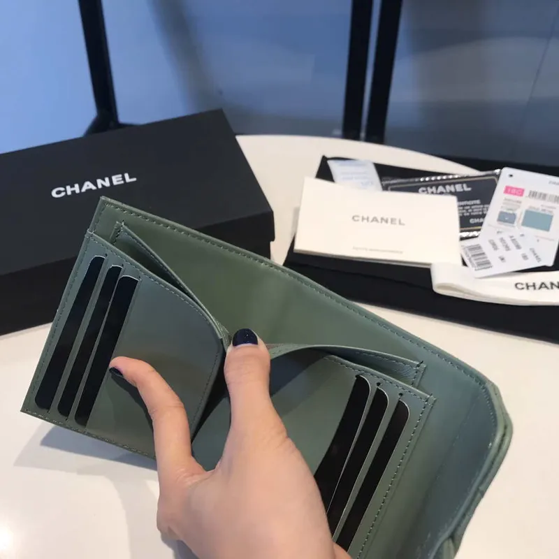 Chanel AP0231 Classic Small FLAP Wallet Calfskin Green Gold