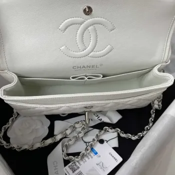 Chanel A01113 Flap Handbag Classic Bag Grained shiny Calfskin White Silver