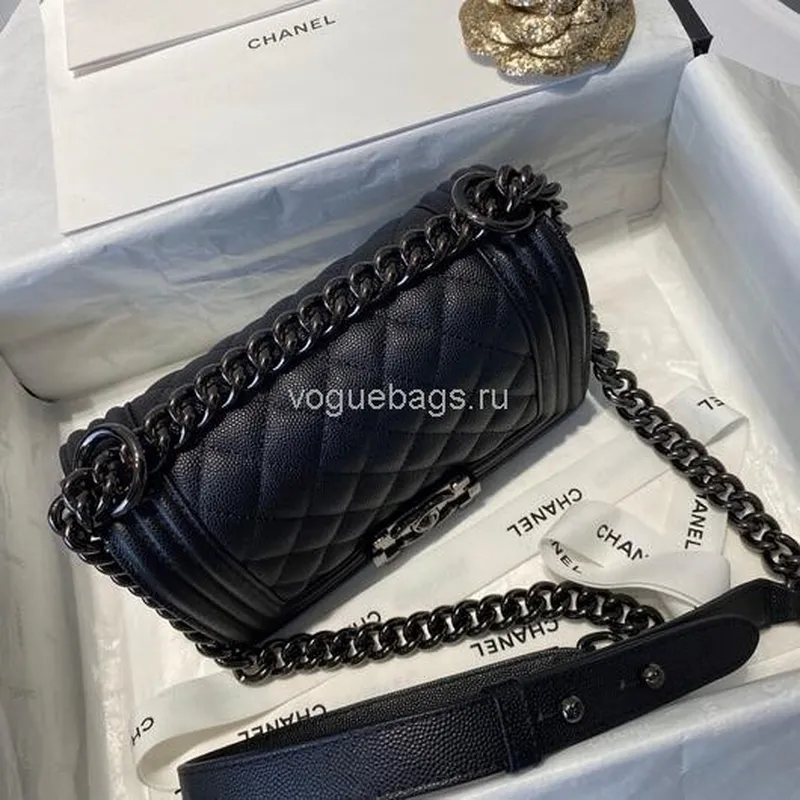 Chanel A67086 Boy Bag Chanel Flap Shoulder bag Black Calfskin Black