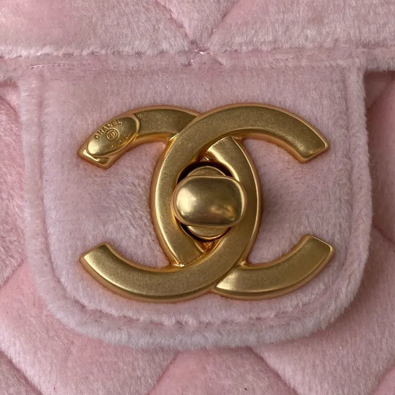 Chanel AS3432 Small Flap Bag Velvet Enamel & Gold Tone Metal Pink