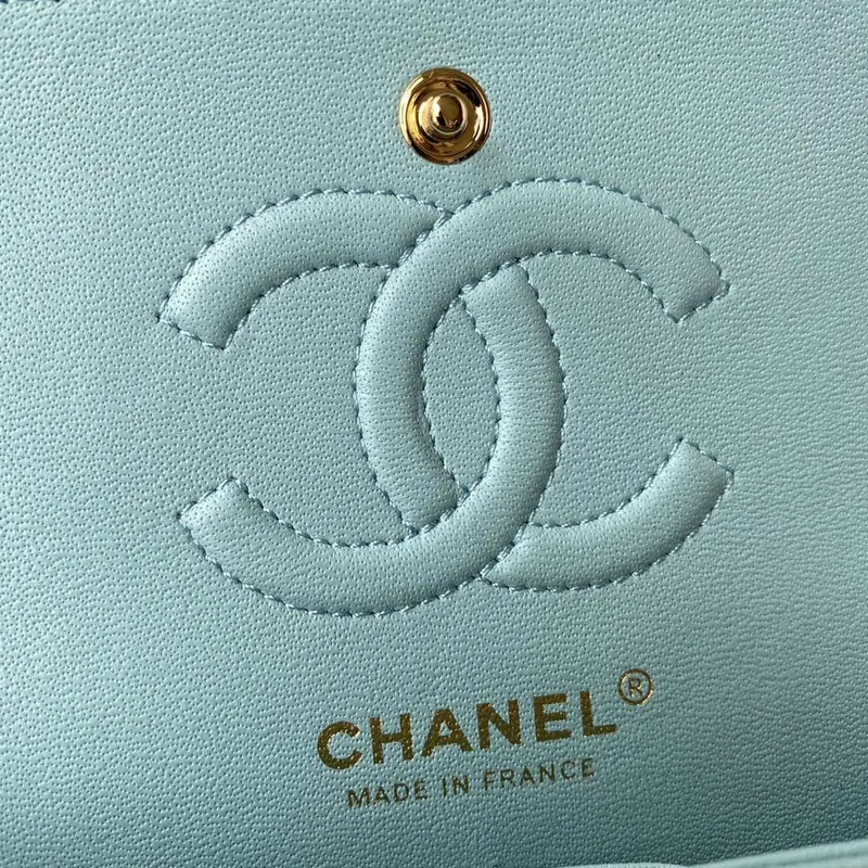 Chanel A01113 Flap Handbag Classic Bag Grained shiny Calfskin Lake Blue Gold