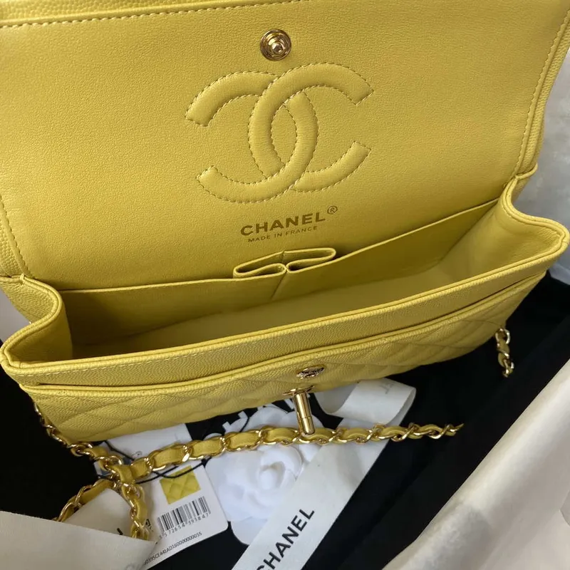 Chanel A01113 Flap Handbag Classic Bag Grained shiny Calfskin Yellow Gold