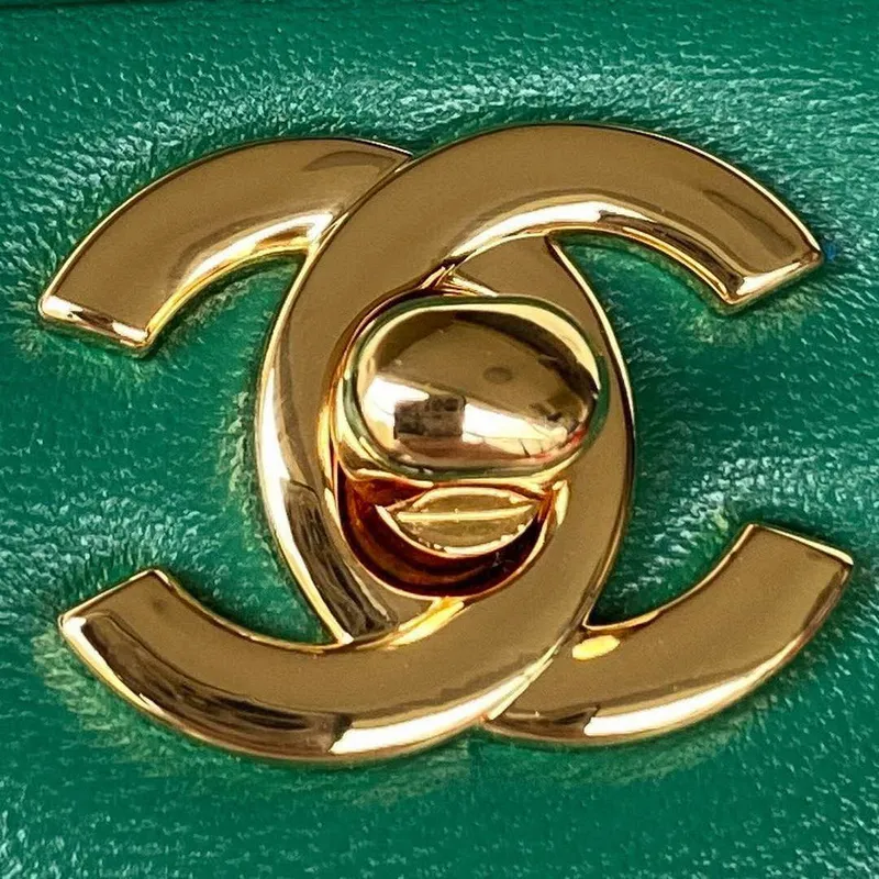Chanel A01113 Flap Handbag Classic Bag Lambskin Green Gold