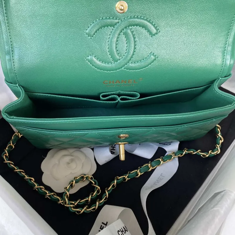 Chanel A01113 Flap Handbag Classic Bag Lambskin Green Gold