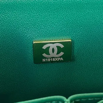 Chanel A01113 Flap Handbag Classic Bag Lambskin Green Gold