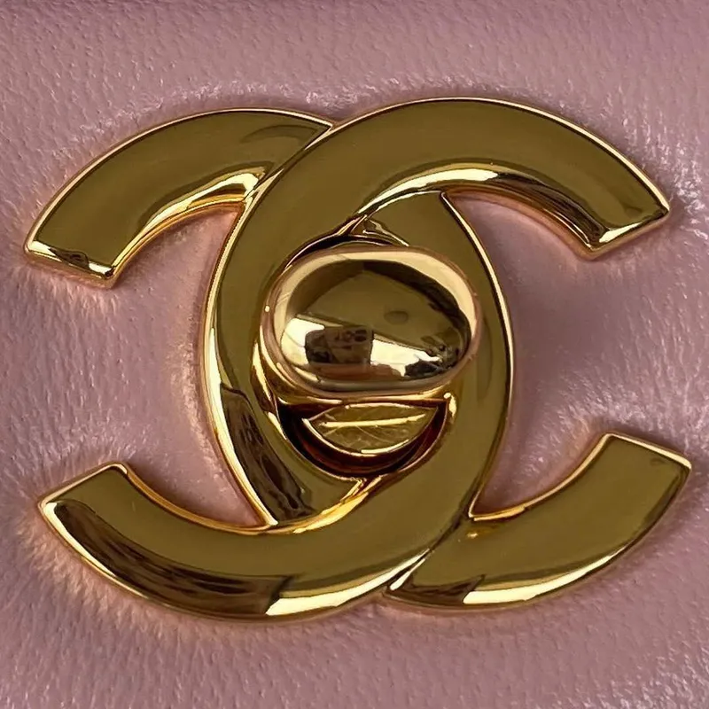 Chanel A01113 Flap Handbag Classic Bag Lambskin Light Pink Gold