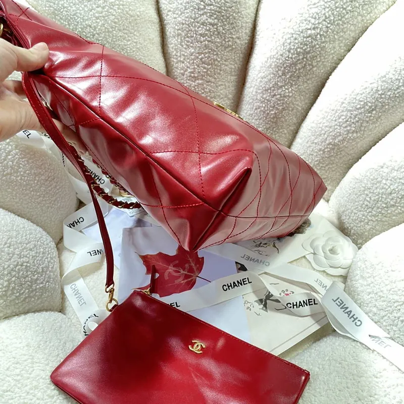 Chanel 22 Small Handbag Shiny Calfskin AS3260 Red