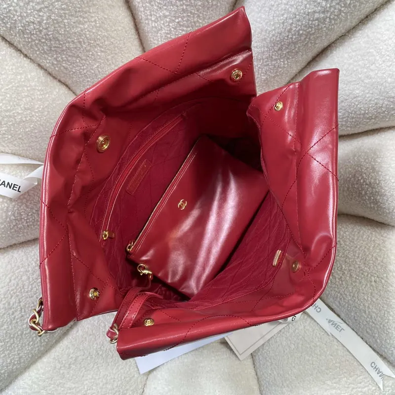 Chanel 22 Small Handbag Shiny Calfskin AS3260 Red