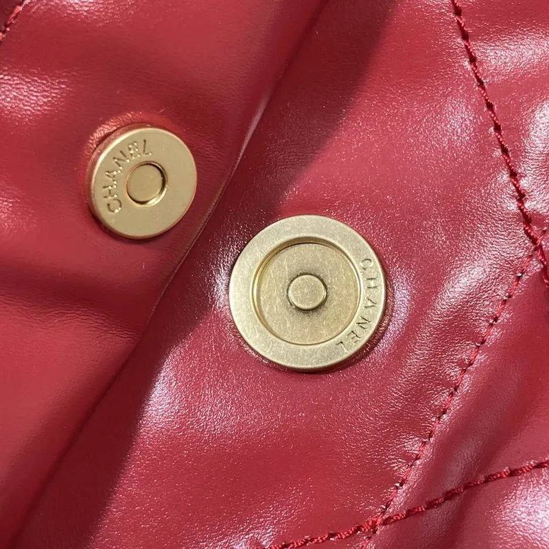 Chanel 22 Small Handbag Shiny Calfskin AS3260 Red