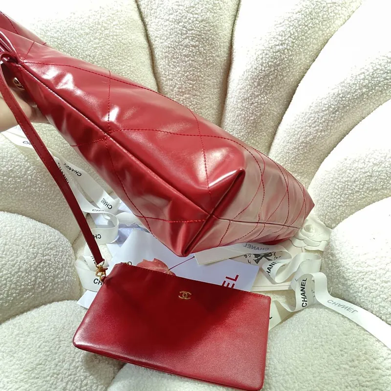 Chanel 22 Handbag Shiny Calfskin AS3261 Red