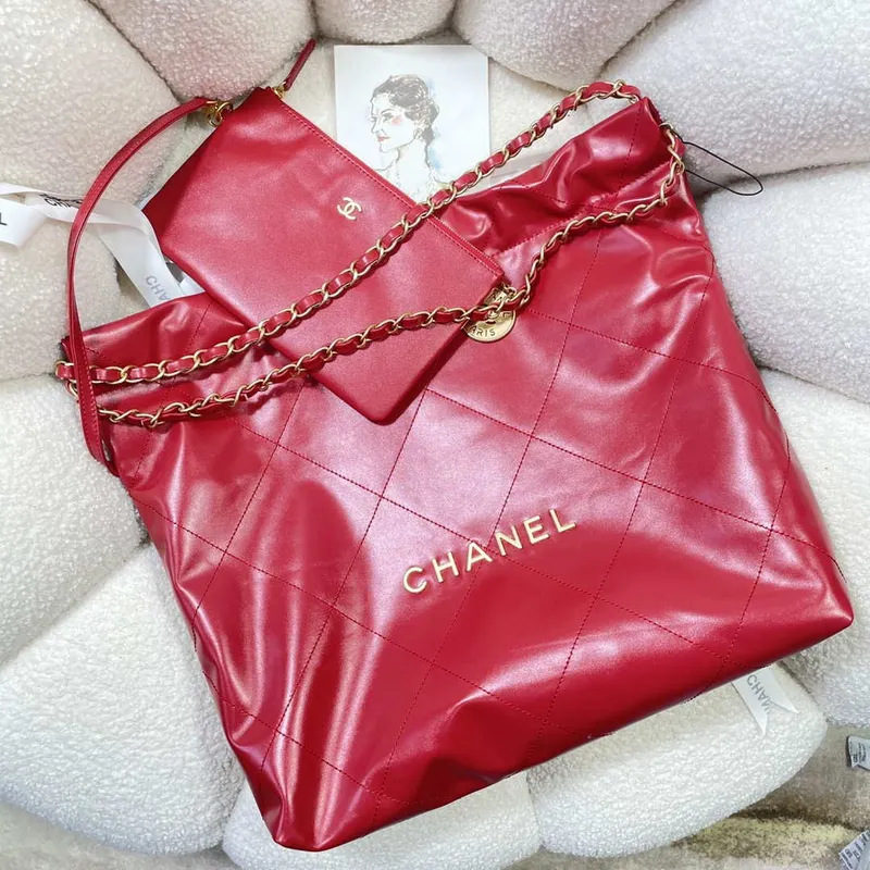 Chanel 22 Handbag Shiny Calfskin AS3261 Red