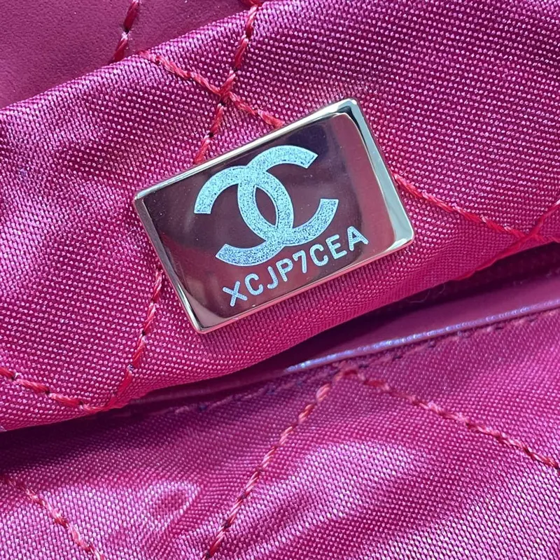 Chanel 22 Handbag Shiny Calfskin AS3261 Red