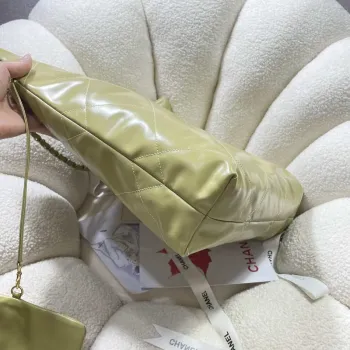 Chanel 22 Large Handbag Shiny Calfskin AS3262 Light Green