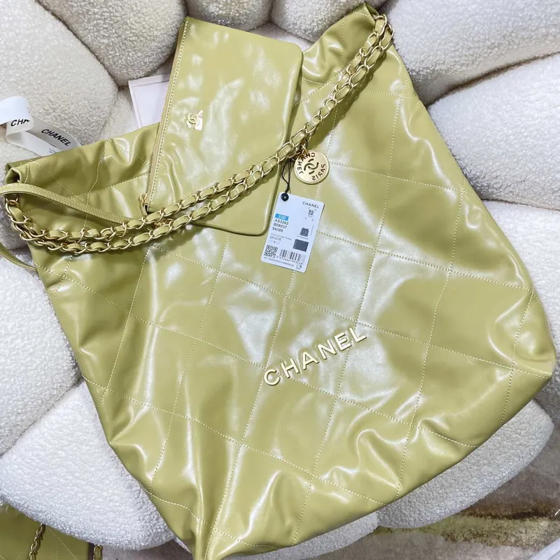 Chanel 22 Large Handbag Shiny Calfskin AS3262 Light Green