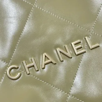 Chanel 22 Large Handbag Shiny Calfskin AS3262 Light Green