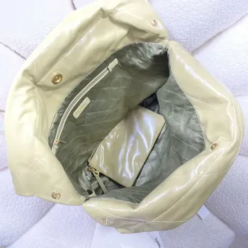 Chanel 22 Large Handbag Shiny Calfskin AS3262 Light Green