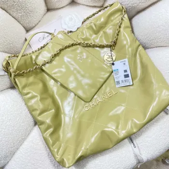Chanel 22 Handbag Shiny Calfskin AS3261 Light Green