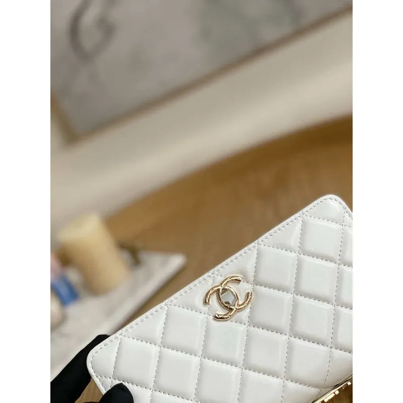 Chanel A88632 WOC 19 Chain Wallet Bag White Lambskin Gold