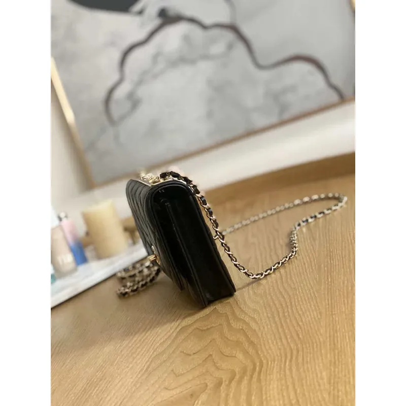 Chanel A88632 WOC 19 Chain Wallet Bag Black Lambskin Gold