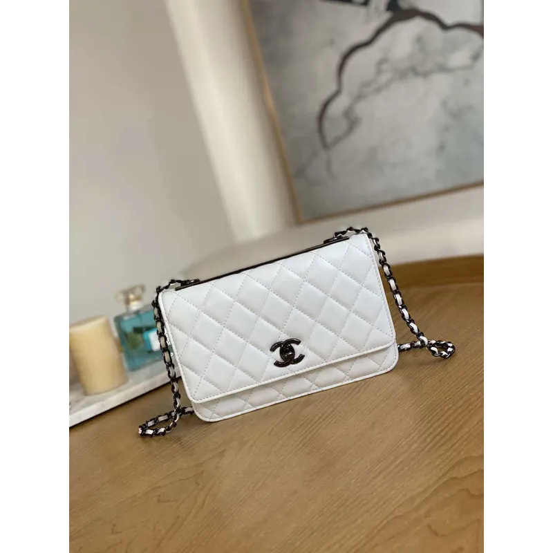 Chanel A88632 WOC 19 Chain Wallet Bag White Lambskin with black havdware