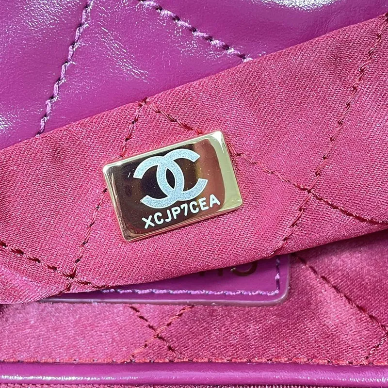 Chanel 22 Large Handbag Shiny Calfskin AS3262 Rose Red