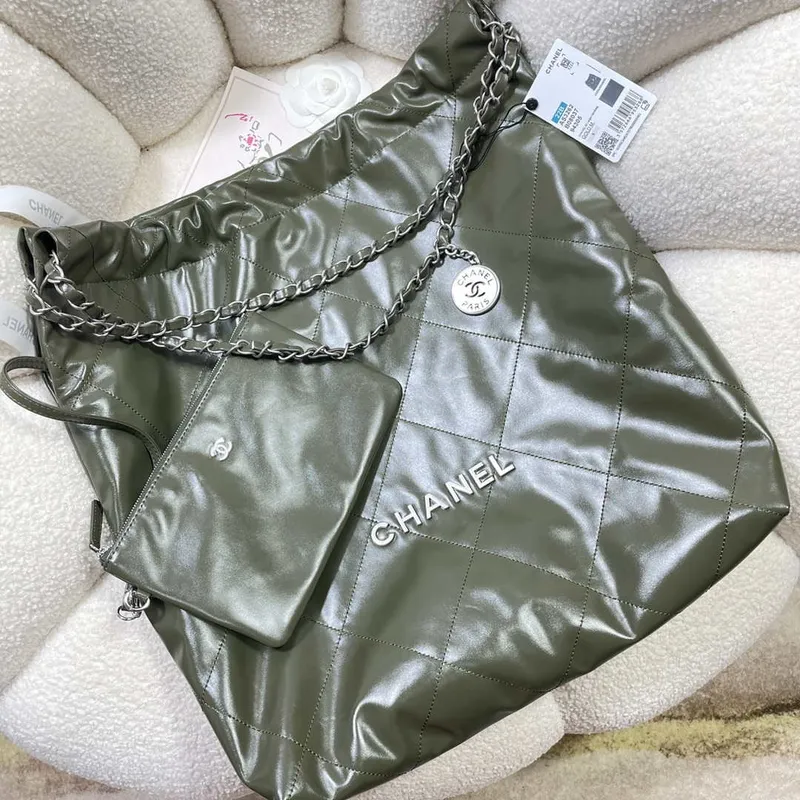 Chanel 22 Large Handbag Shiny Calfskin AS3262 Dark Green