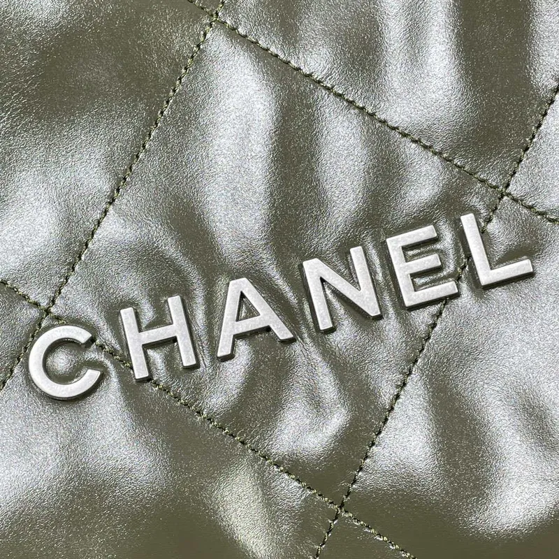 Chanel 22 Large Handbag Shiny Calfskin AS3262 Dark Green