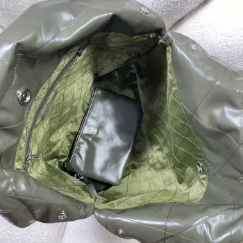 Chanel 22 Large Handbag Shiny Calfskin AS3262 Dark Green