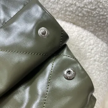 Chanel 22 Large Handbag Shiny Calfskin AS3262 Dark Green