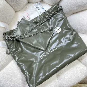 Chanel 22 Handbag Shiny Calfskin AS3261 Dark Green