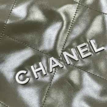 Chanel 22 Handbag Shiny Calfskin AS3261 Dark Green