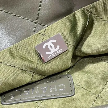 Chanel 22 Handbag Shiny Calfskin AS3261 Dark Green
