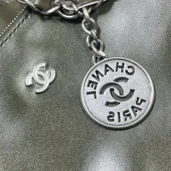 Chanel 22 Small Handbag Shiny Calfskin AS3260 Dark Green