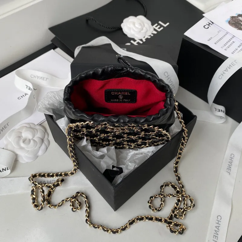 Chanel 2022 Cruise AP2685 Clutch Bag Black