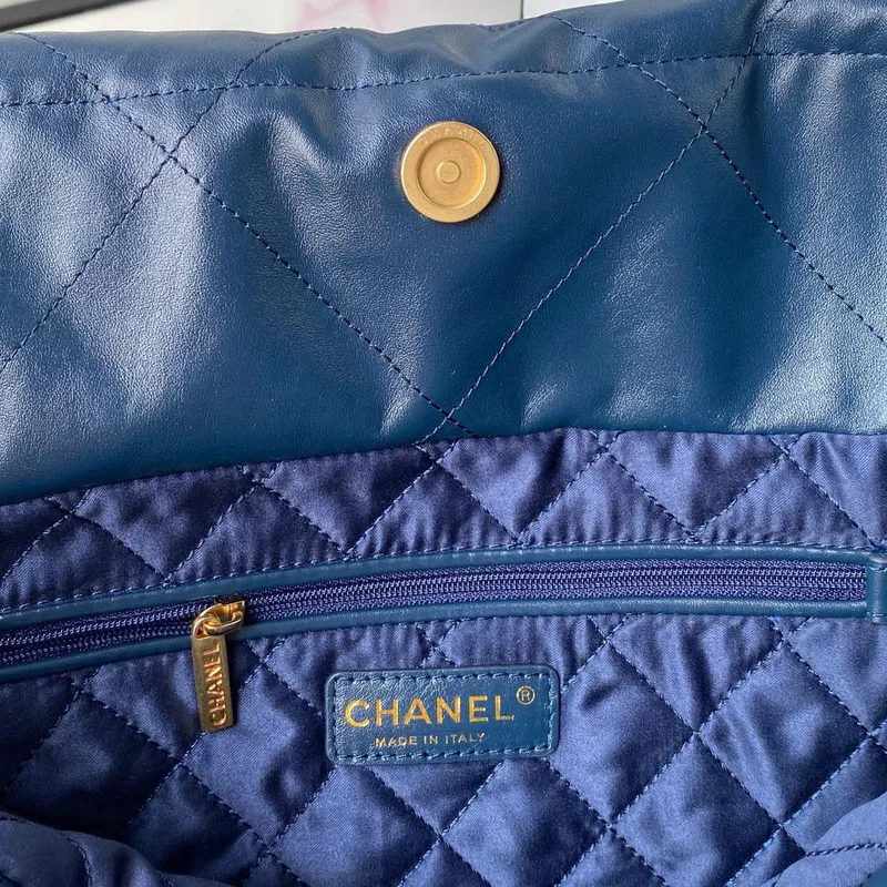 Chanel 22 Handbag AS3261 Shiny Calfskin Gold Tone Metal Navy Blue