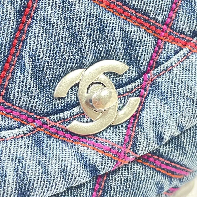 Chanel AS3188 22A Beach Denim saddle bag Denim blue