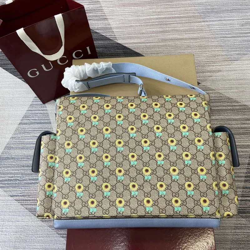 Gucci 811491 Large Changing Bag Light blue