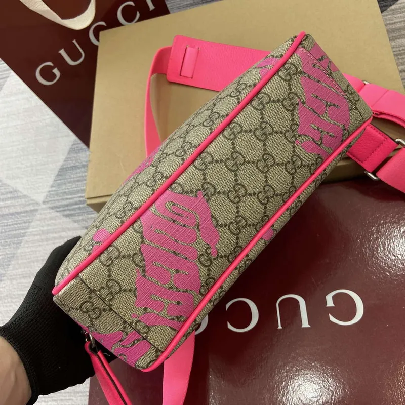 Gucci 839380 Medium Crossbody Bag With Print Bright pink