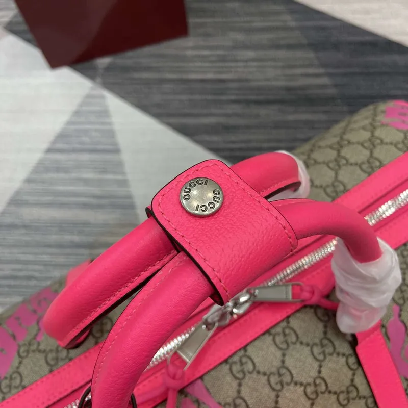 Gucci 834962 Medium Duffle Bag With Print Bright pink