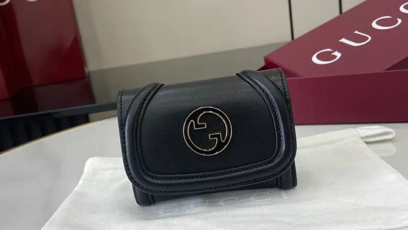 Give a Little Luxury This Christmas: Gucci Blondie Black Card Case