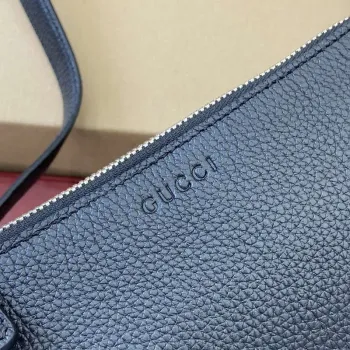 Gucci 824529 Gucci B Small Bag Black