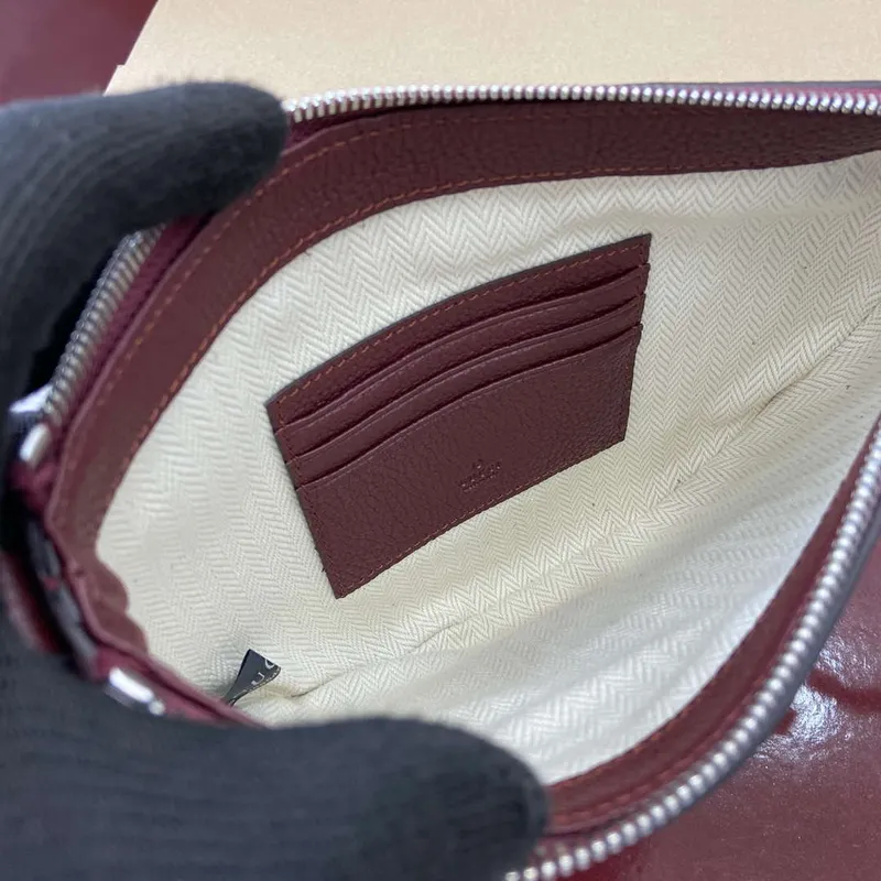 Gucci 824529 Gucci B Small Bag Ancora red