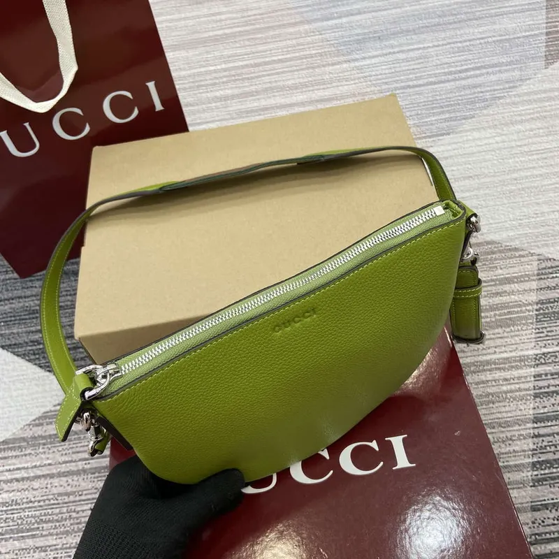 Gucci 824529 Gucci B Small Bag Olive green