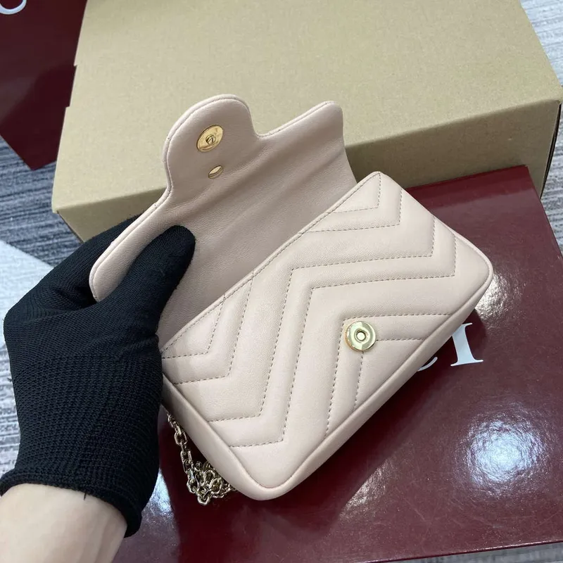 Gucci 841290 GG Marmont Mini Shoulder Bag Light pink